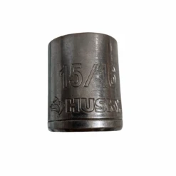Husky 1/2 In. Drive 15/16 In. 12-Point SAE Standard Socket