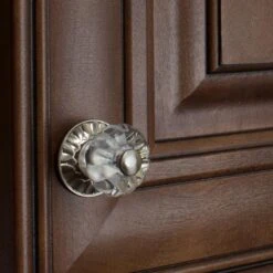 1-1/4 In. Satin Nickel Clear Acrylic Melon Cabinet Drawer Knobs With Backplate (10-Pack) 10 1-1/4 In. Satin Nickel Clear Acrylic Melon Cabinet Drawer Knobs With Backplate (10-Pack) -arbor Shop 5c6c7b9025c3927de21282e4485e9527