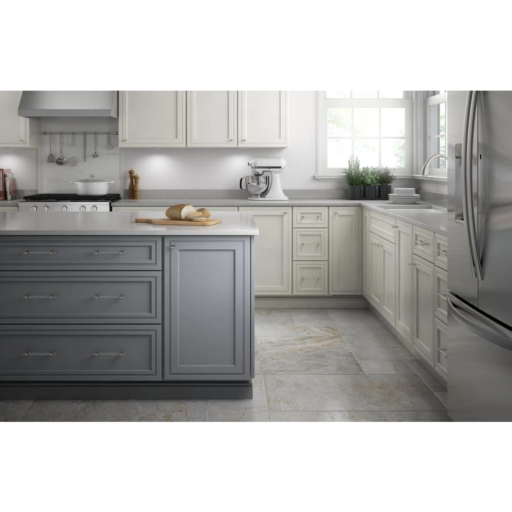 1-9/16 In. (40 Mm) Polished Nickel And Clear Acrylic Bar Cabinet Knob 3 1-9/16 In. (40 Mm) Polished Nickel And Clear Acrylic Bar Cabinet Knob - Image 3